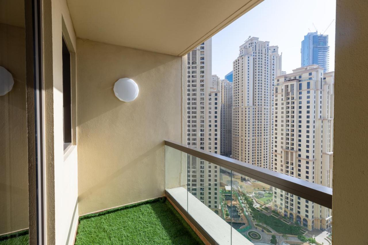 Hostel Travel Hub Premium Dubai Exterior foto
